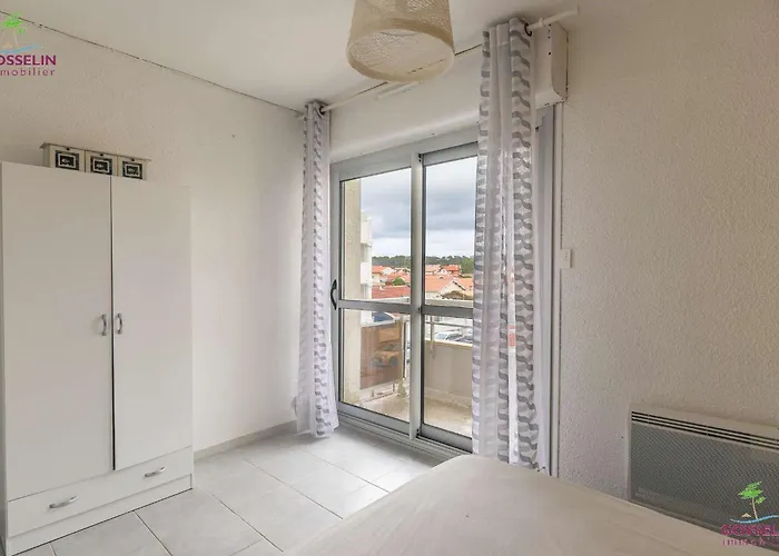 2 Pieces En Face De L'ocean